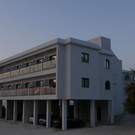 E.J. Pyrgos Bay Hotel Kato Pyrgos Exterior foto
