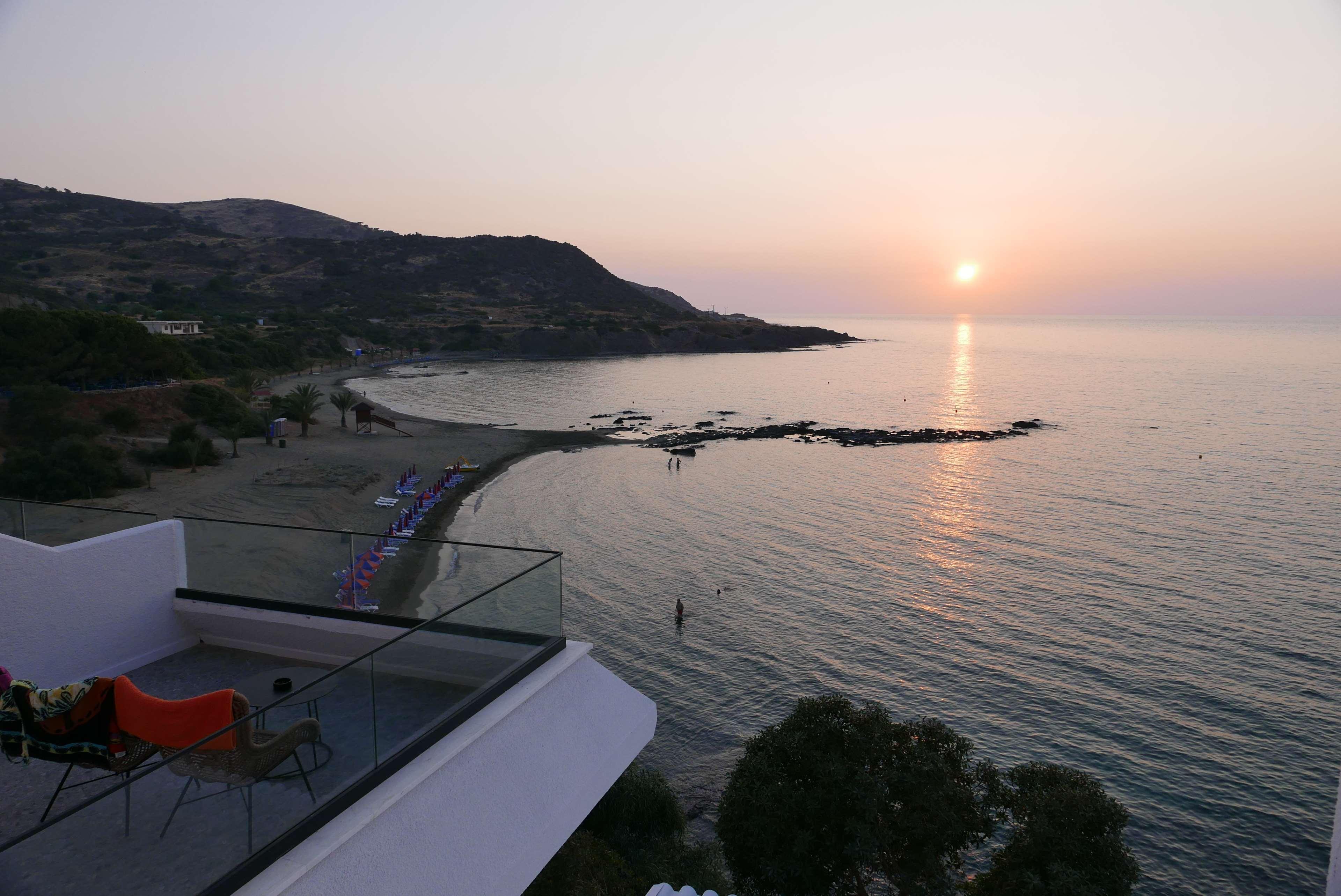 E.J. Pyrgos Bay Hotel Kato Pyrgos Exterior foto